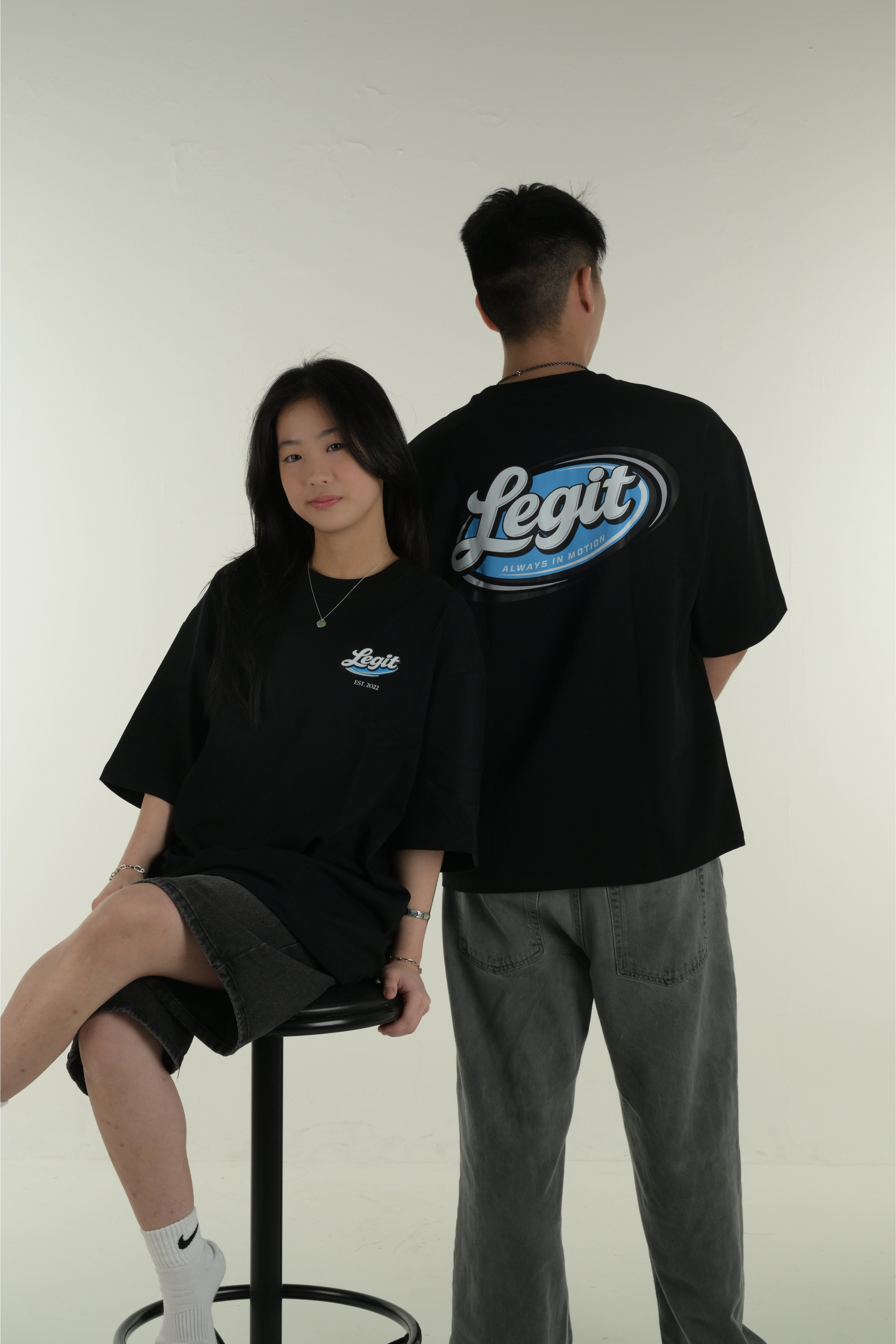 Essence Oversized Tee