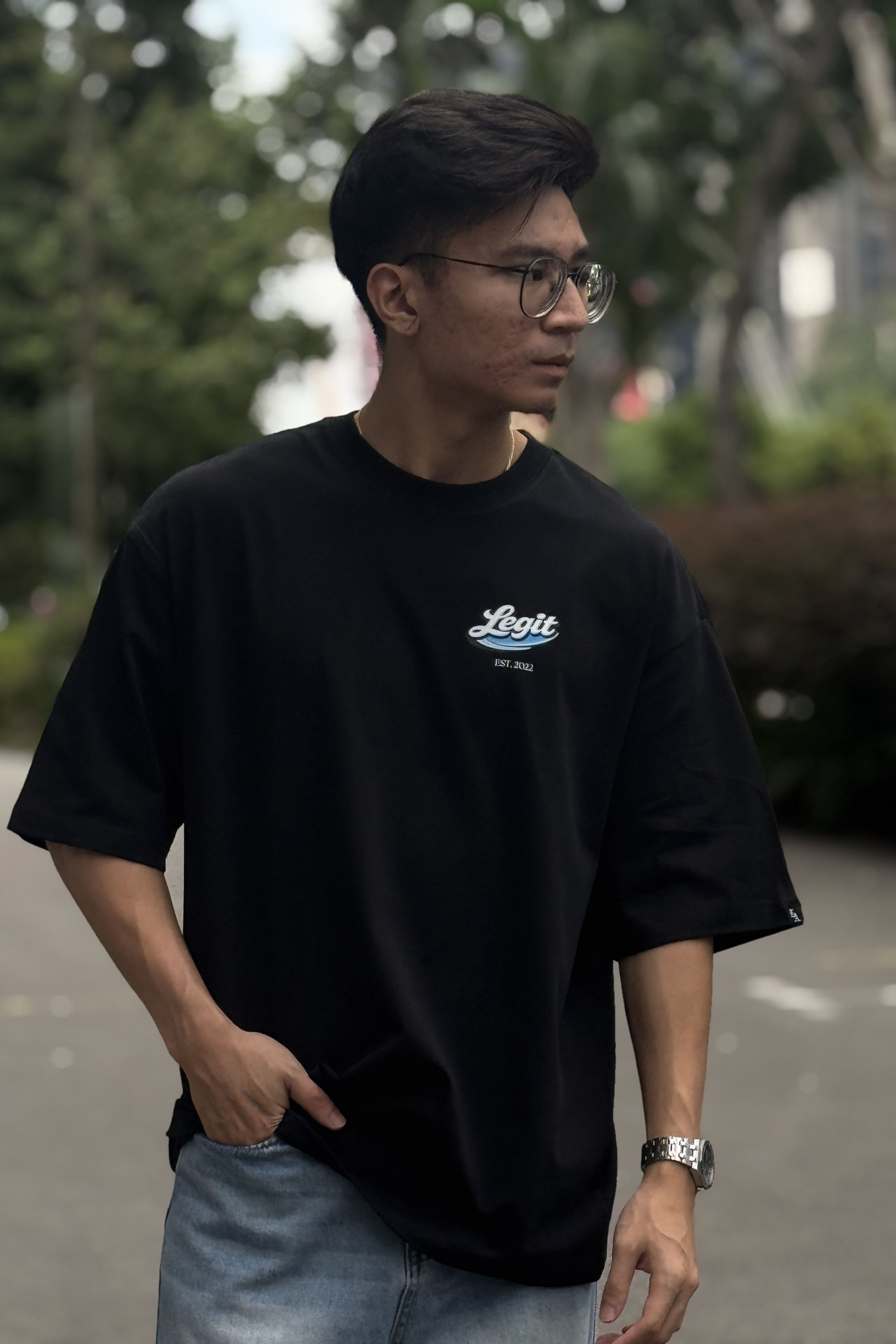 Essence Oversized Tee