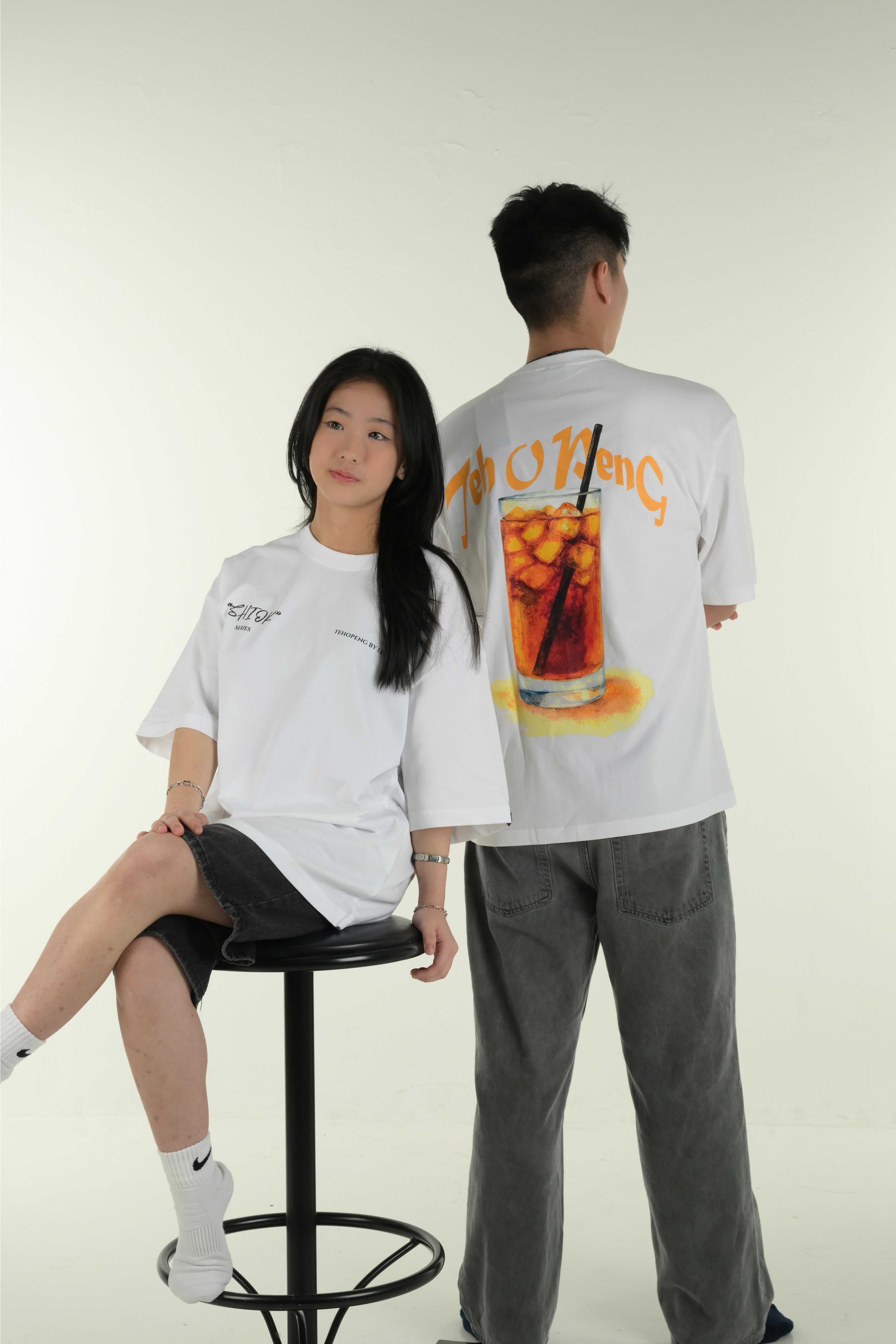 [SHIOK Series] Teh O Peng White Oversized Tee
