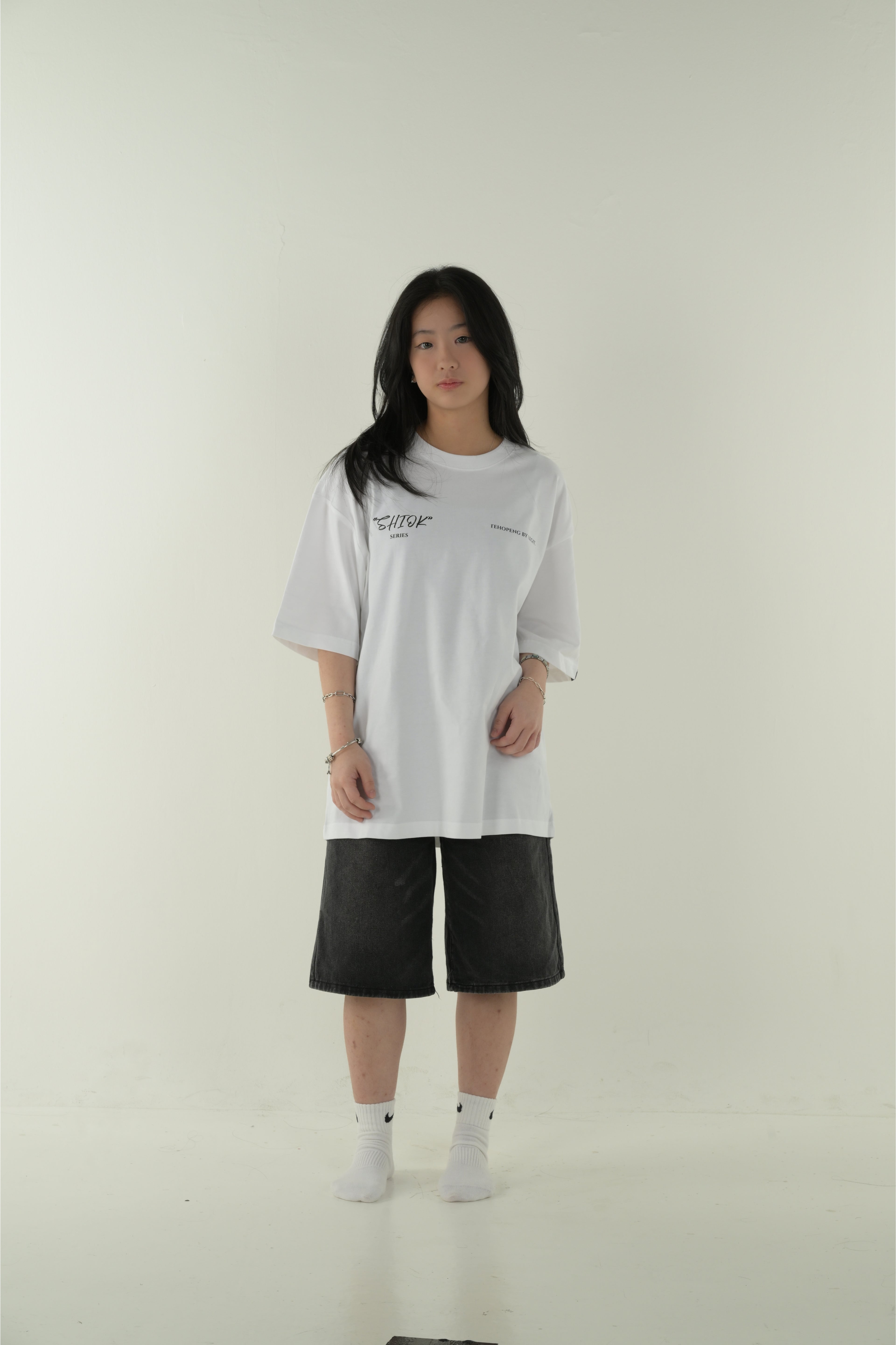 [SHIOK Series] Teh O Peng White Oversized Tee